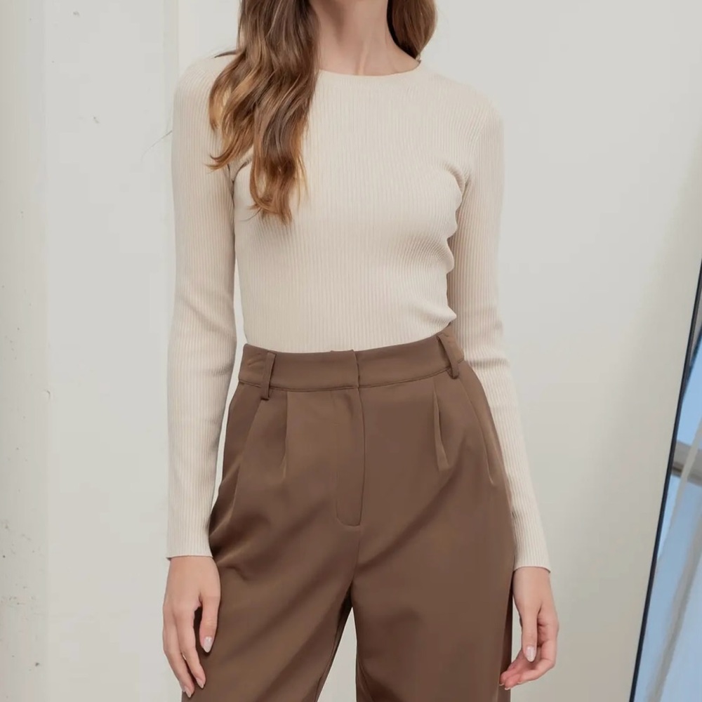 16. Long sleeve knit top